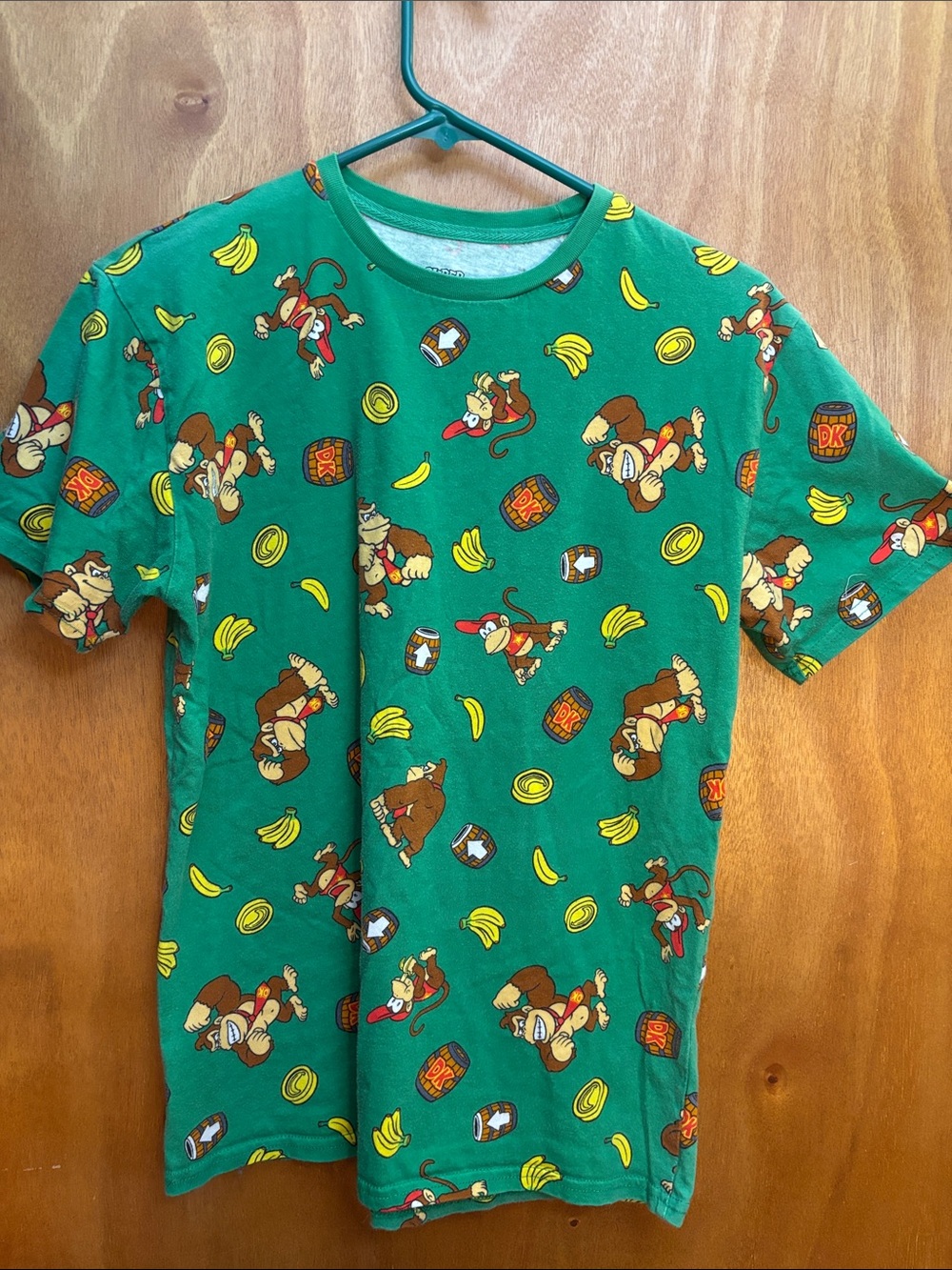 Nintendo Donkey Kong Green Graphic Short Sleeve Tee